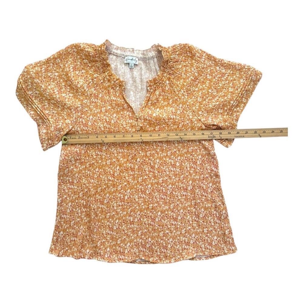 Wonderly Floral Yellow Top with Flutter Sleeves -size Large - Picture 4 of 5